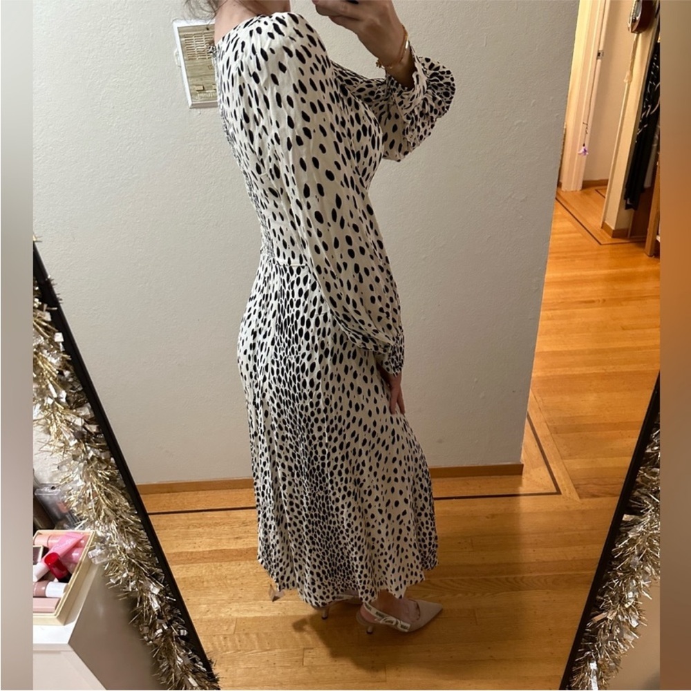 NWOT Reformation Alessi Midi Dress in
Cheetah Print Black White Long Sleeve 0 - Picture 6 of 14